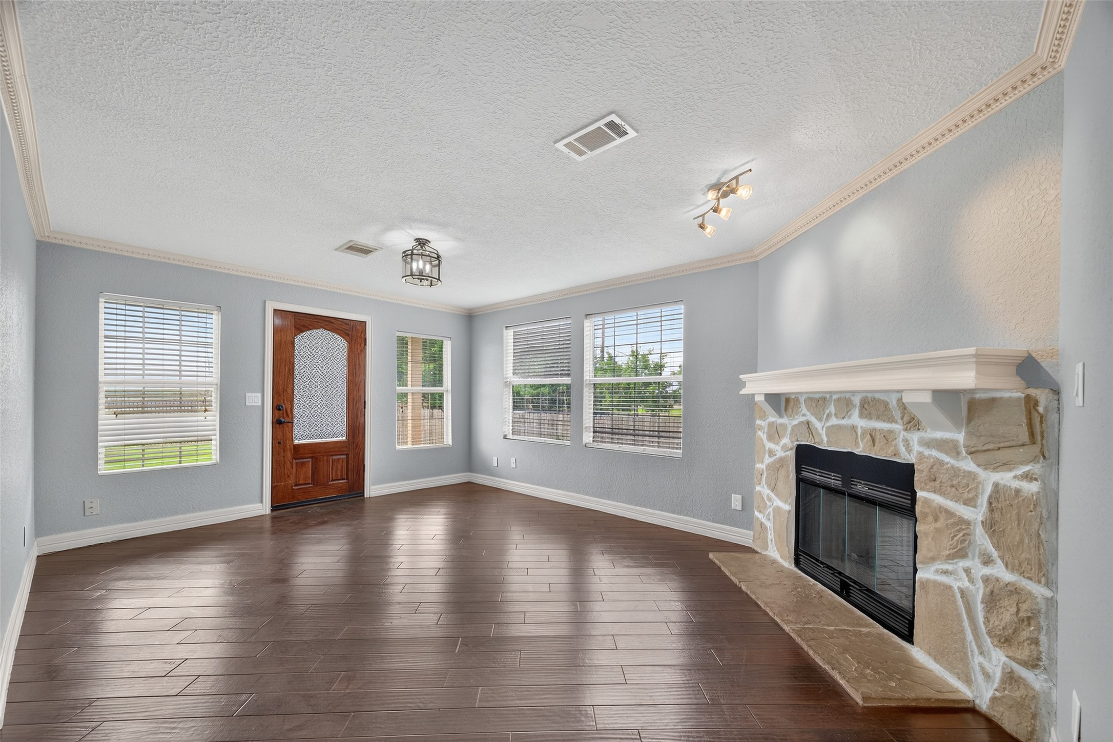 16809 Market Street Channelview, TX 77530 - Photo 8 of 35