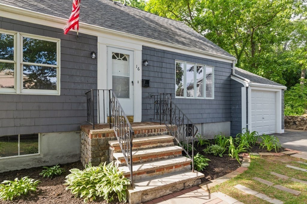 16 Catalina Road Lynn, MA 01905 - Photo 1 of 30 Gallery Image 1