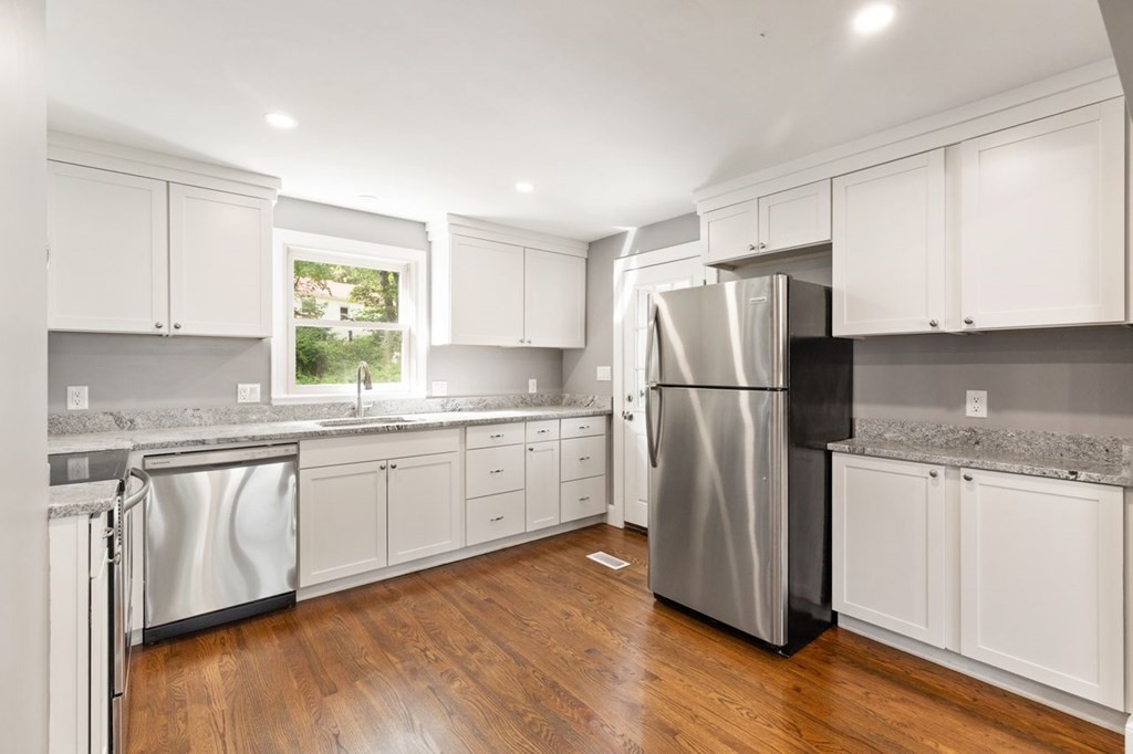 16 Catalina Road Lynn, MA 01905 - Photo 13 of 30 Gallery Image 13