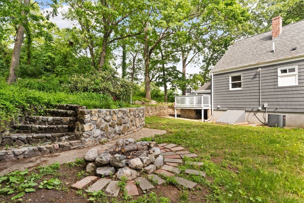 16 Catalina Road Lynn, MA 01905 - Photo 29 of 30 Gallery Image 29