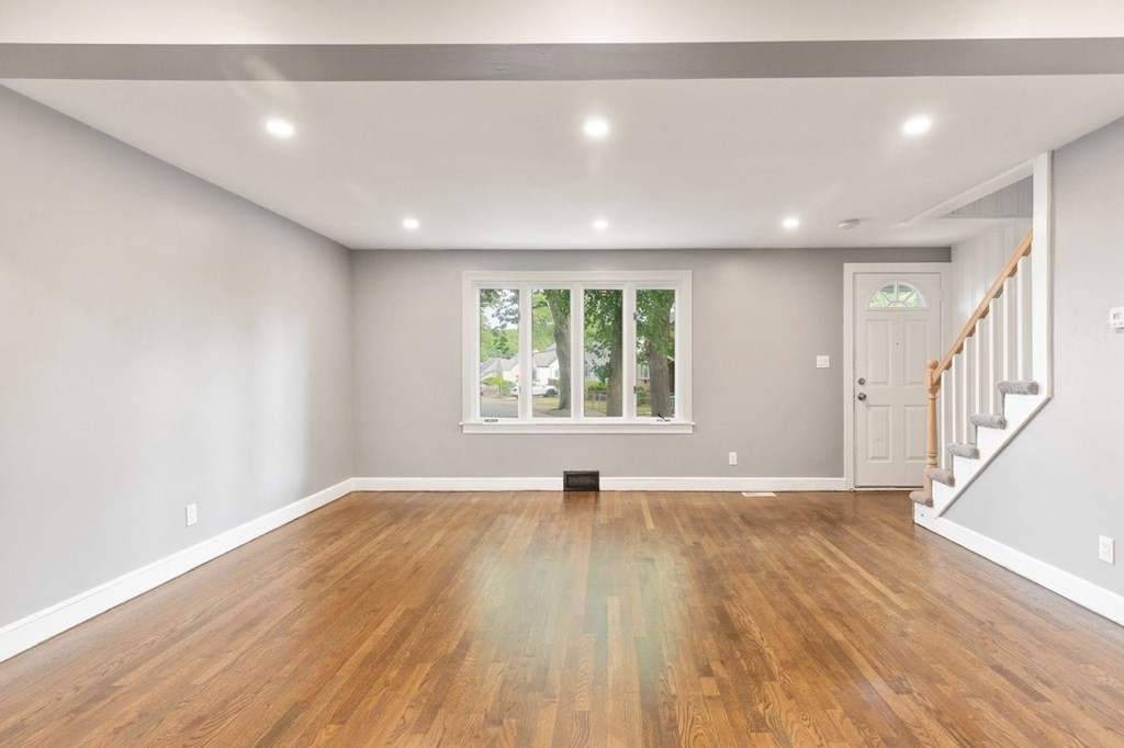 16 Catalina Road Lynn, MA 01905 - Photo 6 of 30 Gallery Image 6