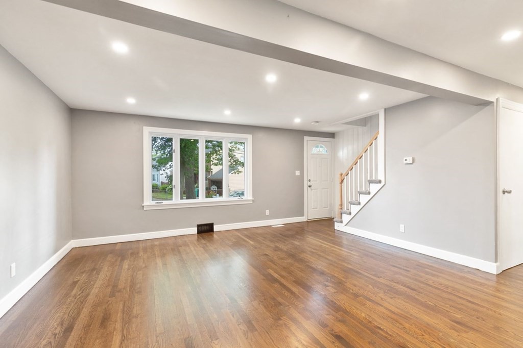 16 Catalina Road Lynn, MA 01905 - Photo 7 of 30 Gallery Image 7