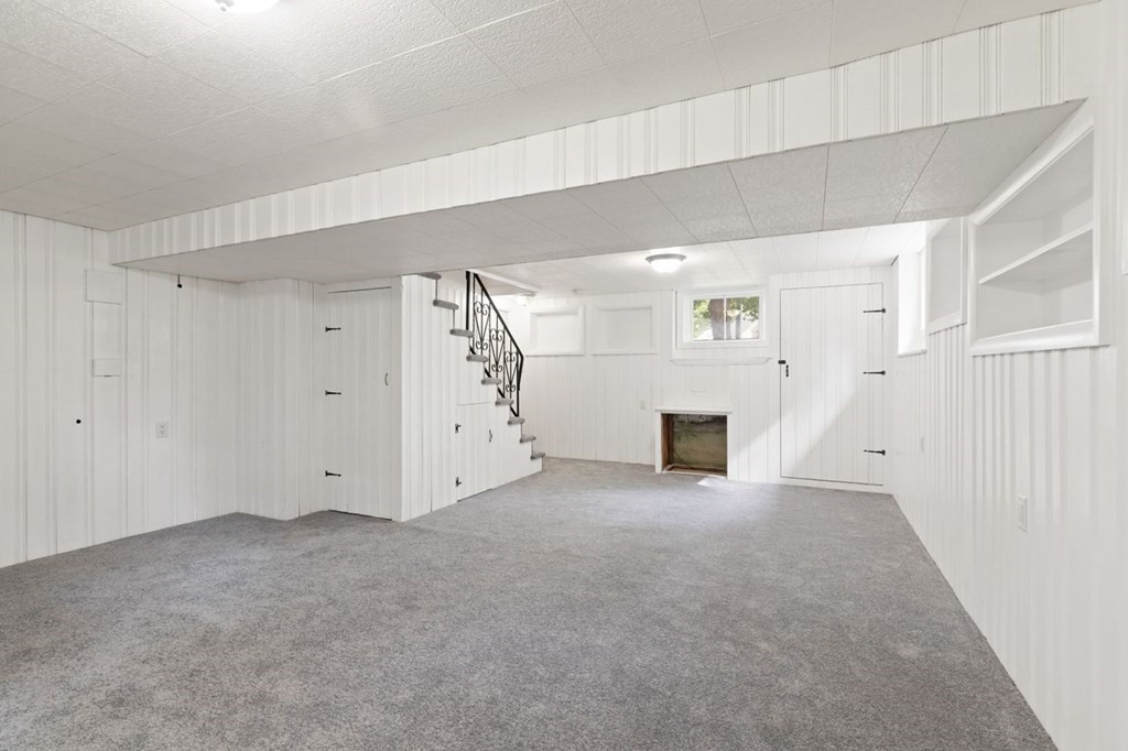 16 Catalina Road Lynn, MA 01905 - Photo 9 of 30 Gallery Image 9
