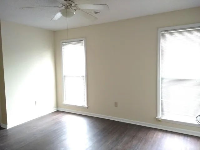 $1,950 | 101 Mulberry Drive, Summerville, SC 29486