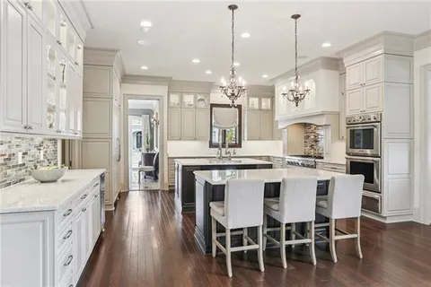 $2,425,000 | 21 Royal Palm Drive, Kenner, LA 70065