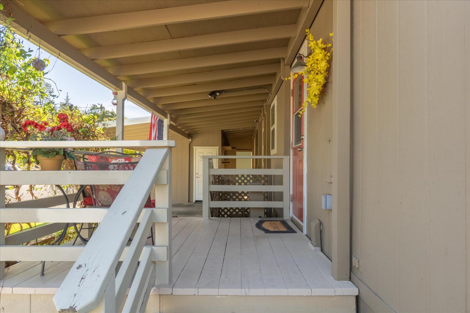 340 Tom Bell Road, Unit 259 Murphys, CA 95247 - Photo 3 of 43 Front porch accessed from both sides.