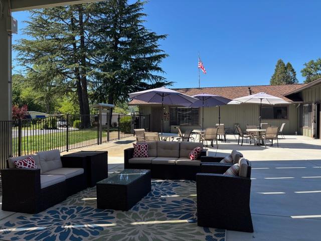 340 Tom Bell Road, Unit 259 Murphys, CA 95247 - Photo 42 of 43 Community has multiple outdoor areas for socializing.
