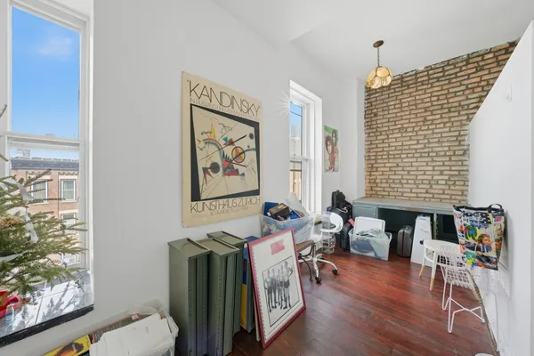 $2,700 | 903 West 19th Street, Unit 3, Chicago, IL 60608