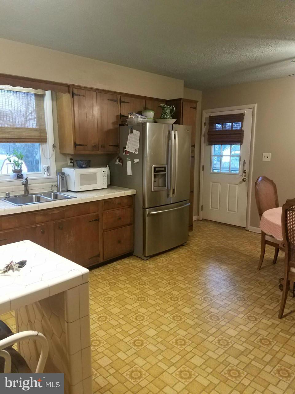 4 St Charles Road Baltimore, MD 21225 - Photo 13 of 22 Kitchen
