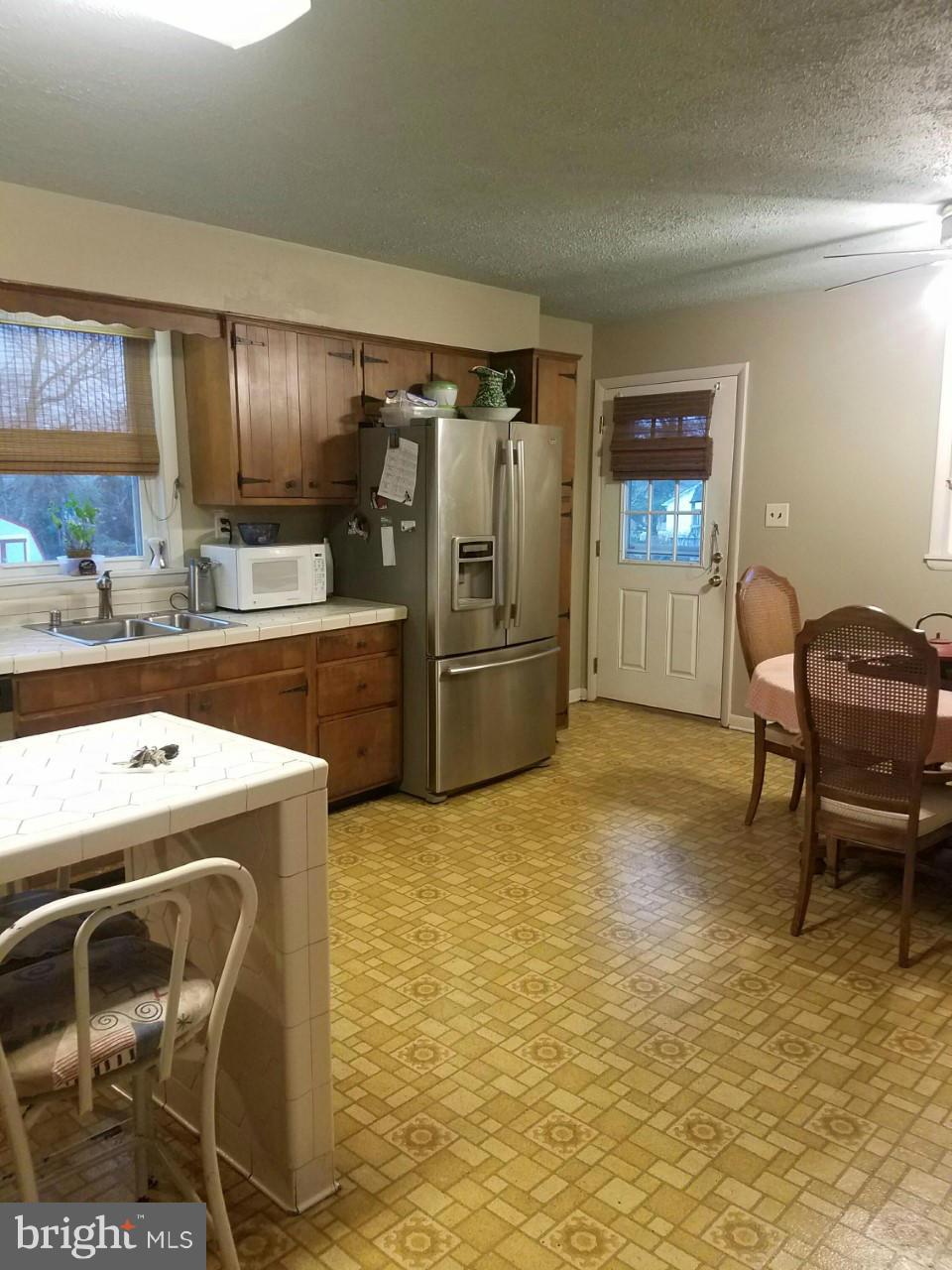 4 St Charles Road Baltimore, MD 21225 - Photo 15 of 22 Kitchen