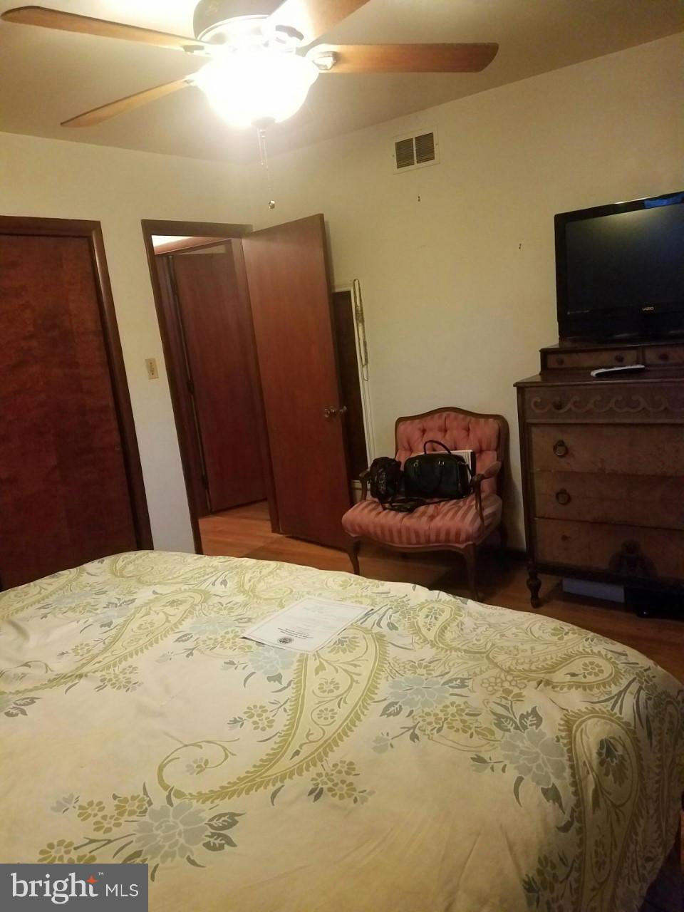 4 St Charles Road Baltimore, MD 21225 - Photo 17 of 22 Bedroom (Master)
