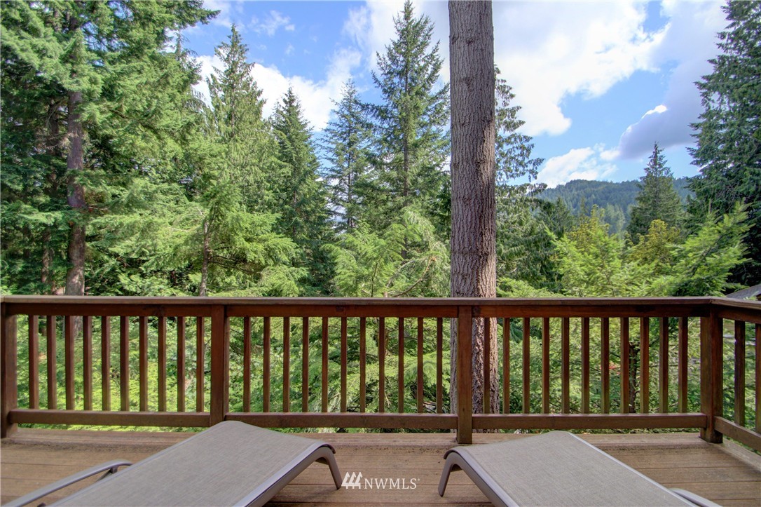 8 Ridge Crest Way Bellingham, WA 98229 - Photo 2 of 25 Gallery Image 2