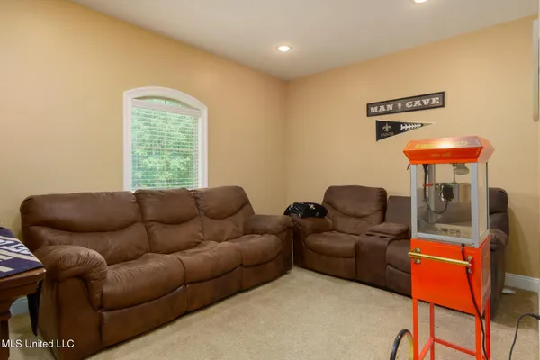 $495,000 | 48 Harrell Road, Hattiesburg, MS 39401