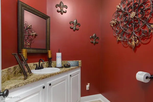 $495,000 | 48 Harrell Road, Hattiesburg, MS 39401