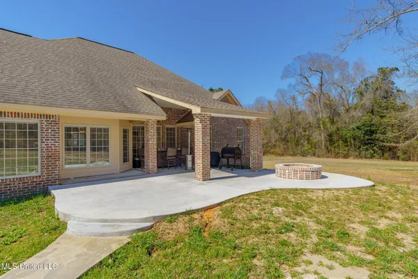 $495,000 | 48 Harrell Road, Hattiesburg, MS 39401