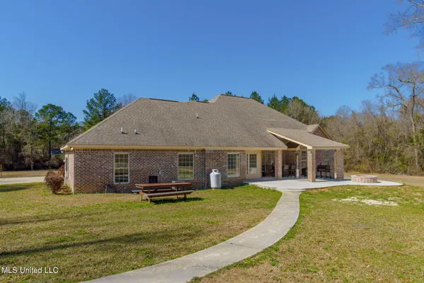 $495,000 | 48 Harrell Road, Hattiesburg, MS 39401