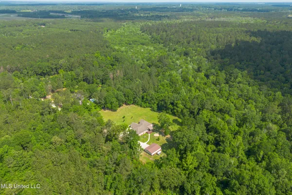$495,000 | 48 Harrell Road, Hattiesburg, MS 39401