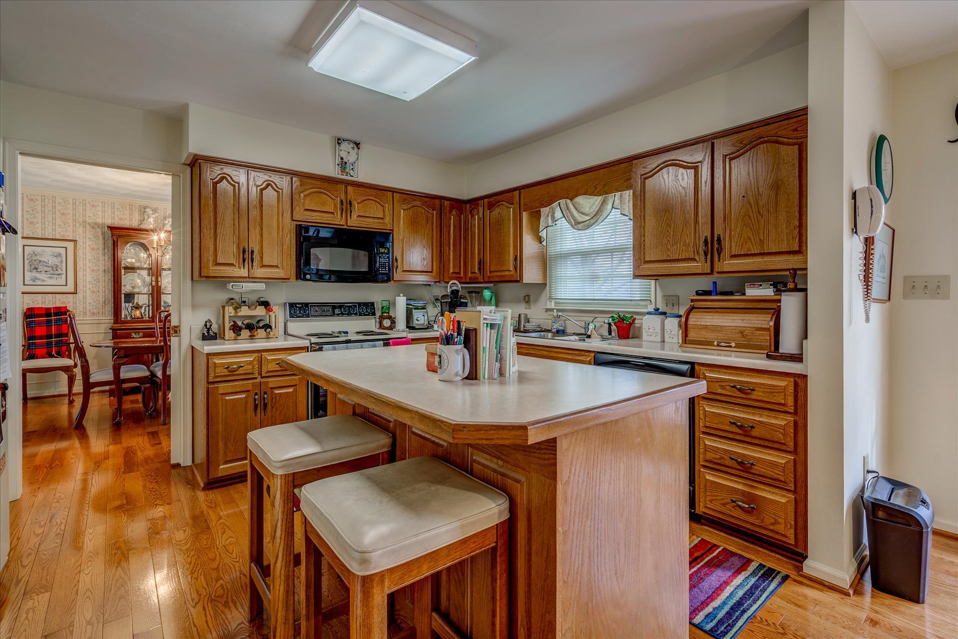 311 North Preston Road Vinton, VA 24179 - Photo 11 of 27 Kitchen 2