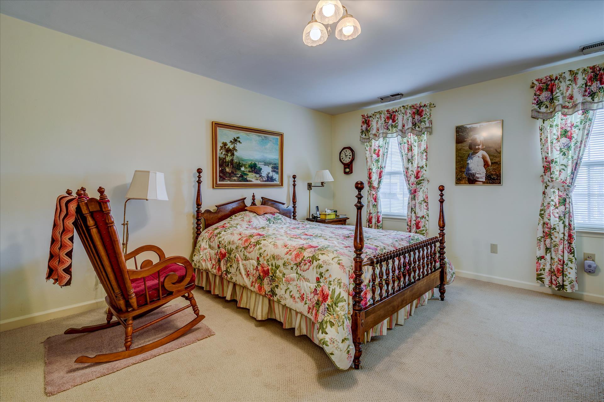 311 North Preston Road Vinton, VA 24179 - Photo 16 of 27 Master Bedroom