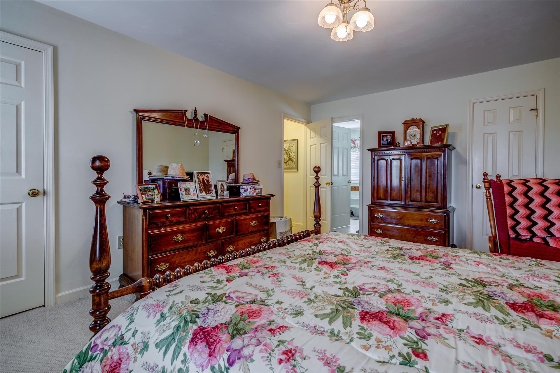 311 North Preston Road Vinton, VA 24179 - Photo 17 of 27 Master Bedroom