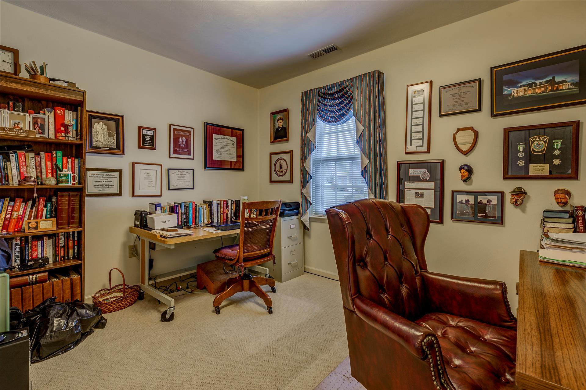 311 North Preston Road Vinton, VA 24179 - Photo 21 of 27 Bedroom 3