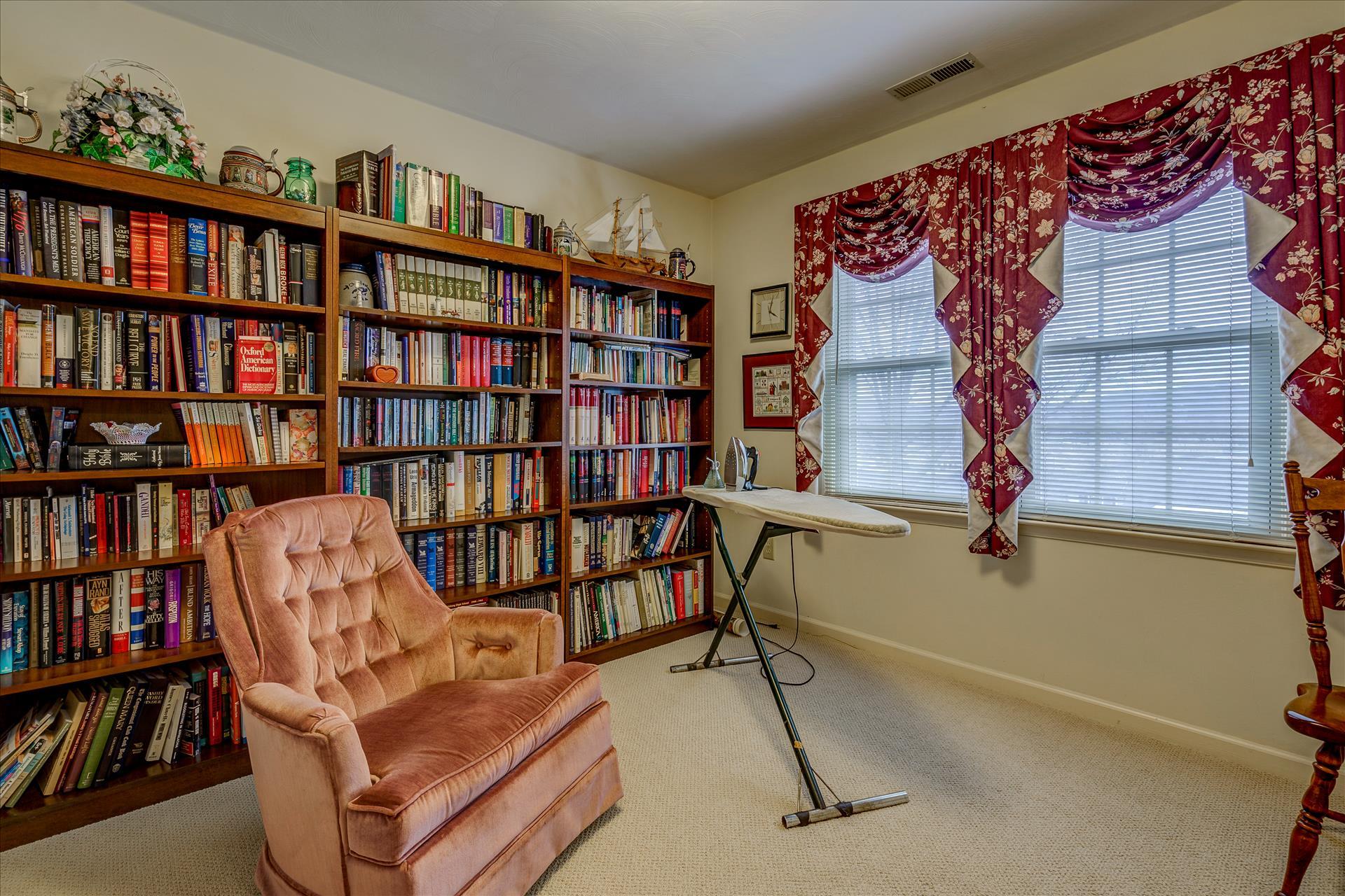 311 North Preston Road Vinton, VA 24179 - Photo 22 of 27 Bedroom 4