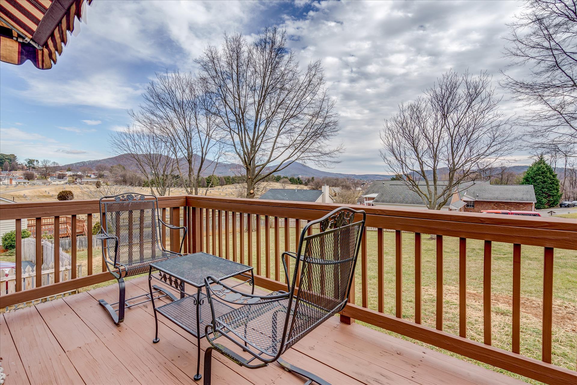 311 North Preston Road Vinton, VA 24179 - Photo 24 of 27 Deck