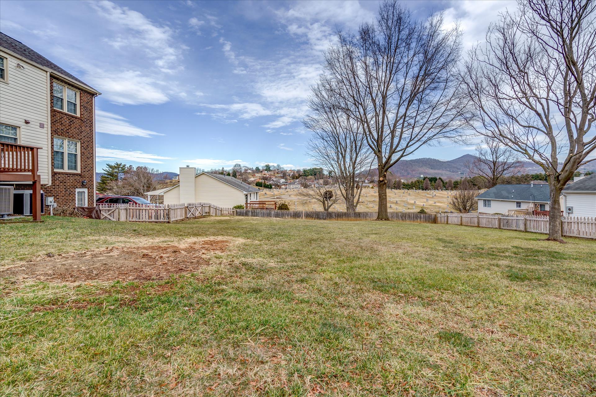 311 North Preston Road Vinton, VA 24179 - Photo 27 of 27 Backyard