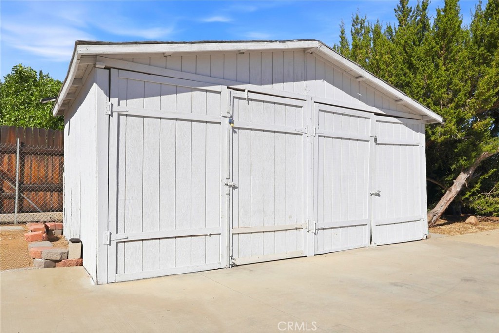 7008 Summit Valley Road Hesperia, CA 92345 - Photo 48 of 48