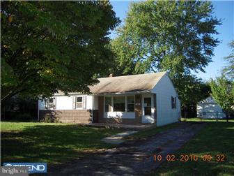 18 Cassandra Road Newark, DE 19702 - Photo 1 of 8 Gallery Image 1