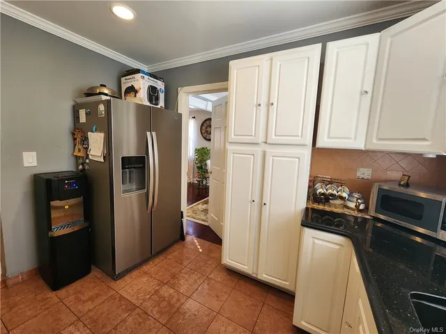 $499,000 | 79 Broadway, Unit C2, Valhalla, NY 10603