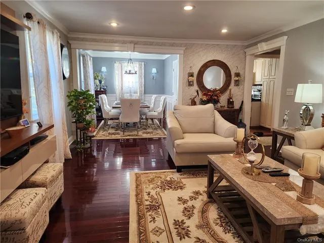 $499,000 | 79 Broadway, Unit C2, Valhalla, NY 10603