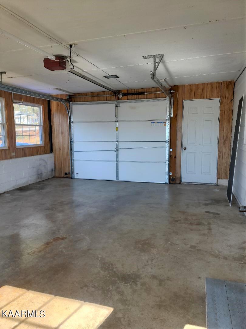 135 Utah Avenue Oak Ridge, TN 37830 - Photo 21 of 26 Garage w man door (2)