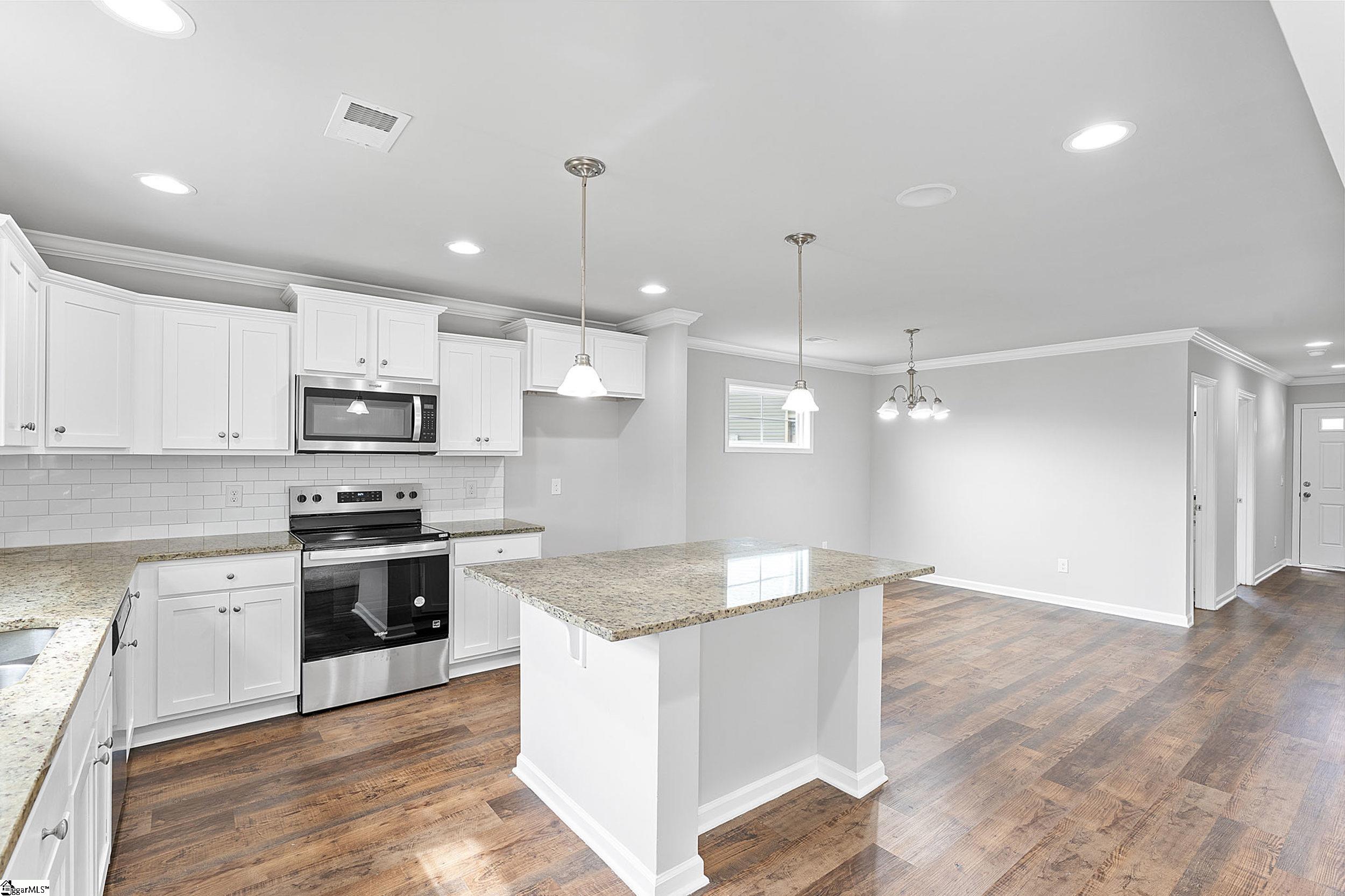 110 Thermal Court Fountain Inn, SC 29644 - Photo 7 of 46