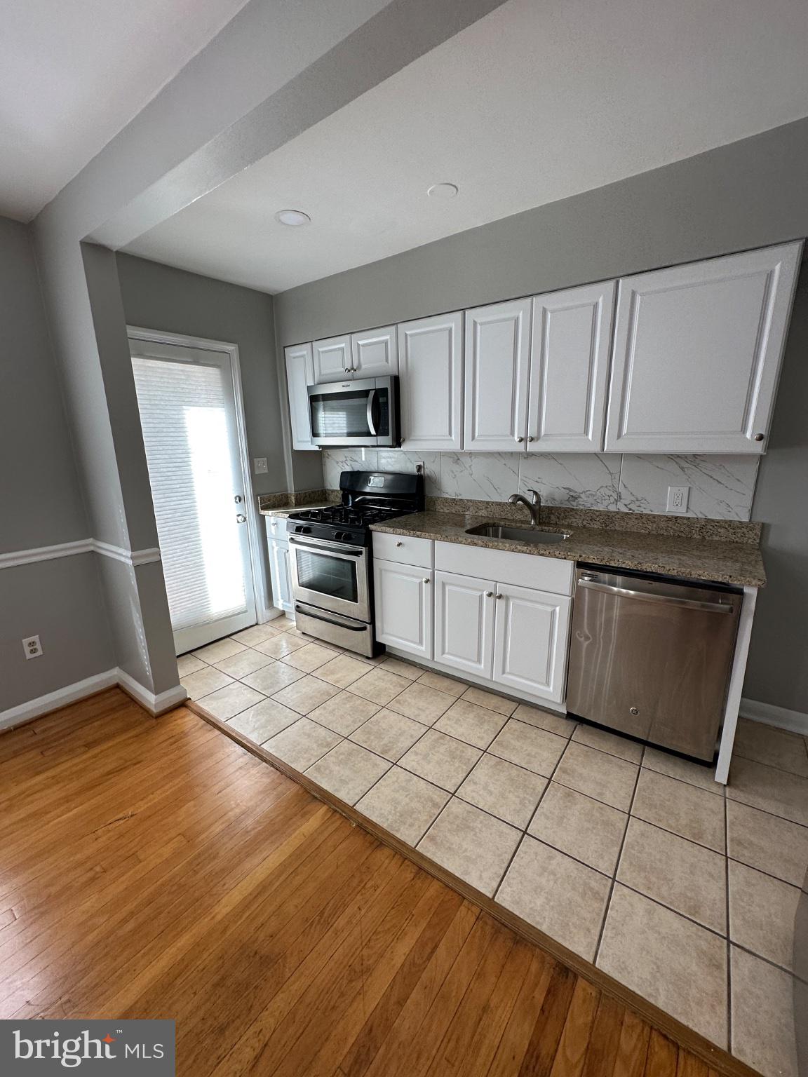 8302 Bon Air Road Baltimore, MD 21234 - Photo 5 of 9 Kitchen w/ Granite countertops