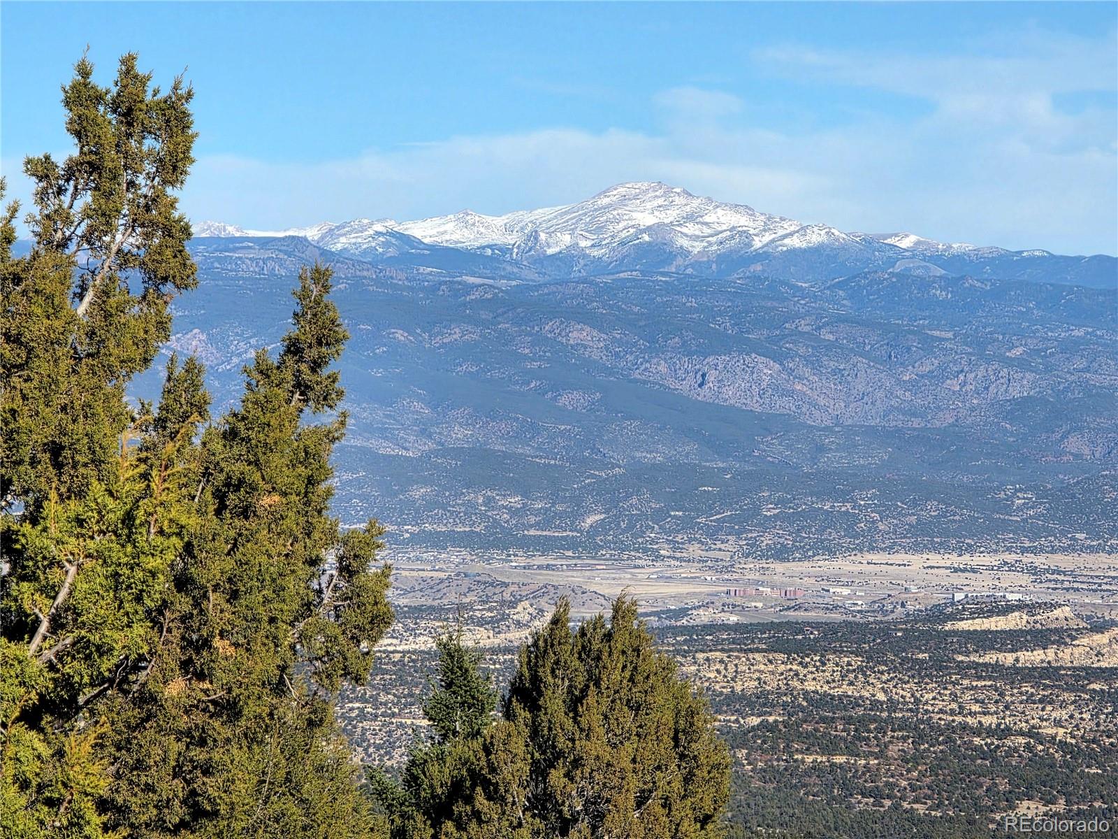 6179 84 County Road Florence, CO 81226 - Photo 4 of 14 a view of a backyard of the house