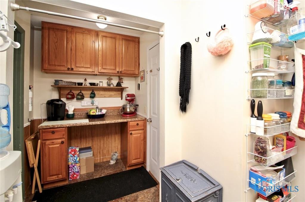 21775 Anderson Road Bowling Green, OH 43402 - Photo 16 of 36 Gallery Image 16