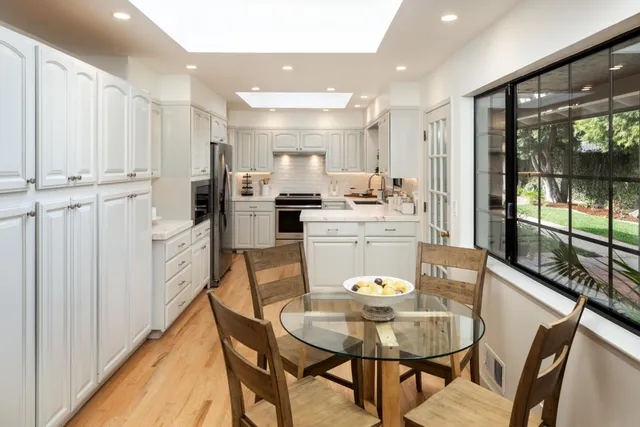 $4,798,000 | 260 Trianon Way, Los Altos, CA 94022