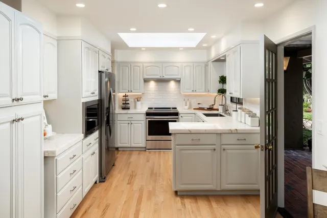 $4,798,000 | 260 Trianon Way, Los Altos, CA 94022