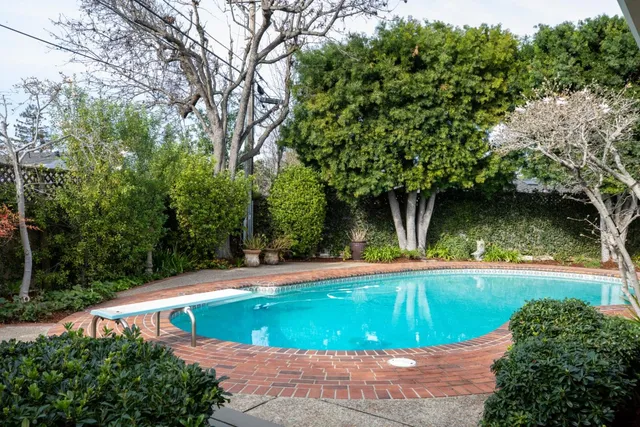 $4,798,000 | 260 Trianon Way, Los Altos, CA 94022