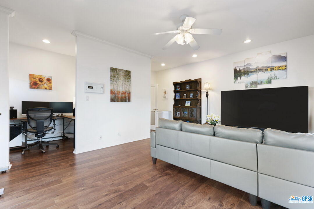 53305 Big Rock Drive Idyllwild, CA 92549 - Photo 33 of 67 a living room with furniture and a flat screen tv