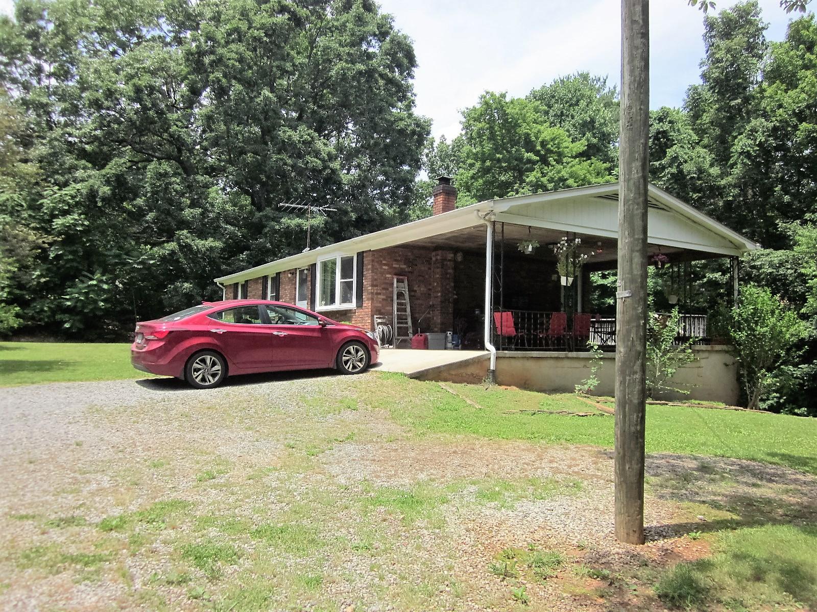 4285 Old Forge Road Rocky Mount, VA 24151 - Photo 3 of 40 IMG_5914