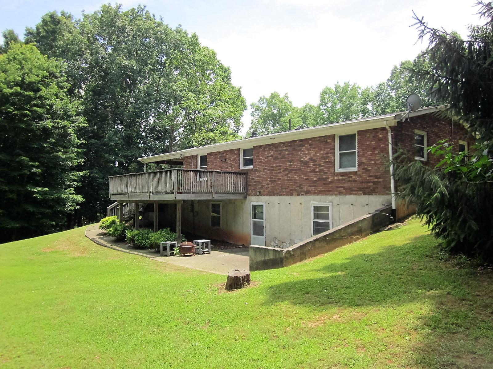 4285 Old Forge Road Rocky Mount, VA 24151 - Photo 25 of 40 Rear