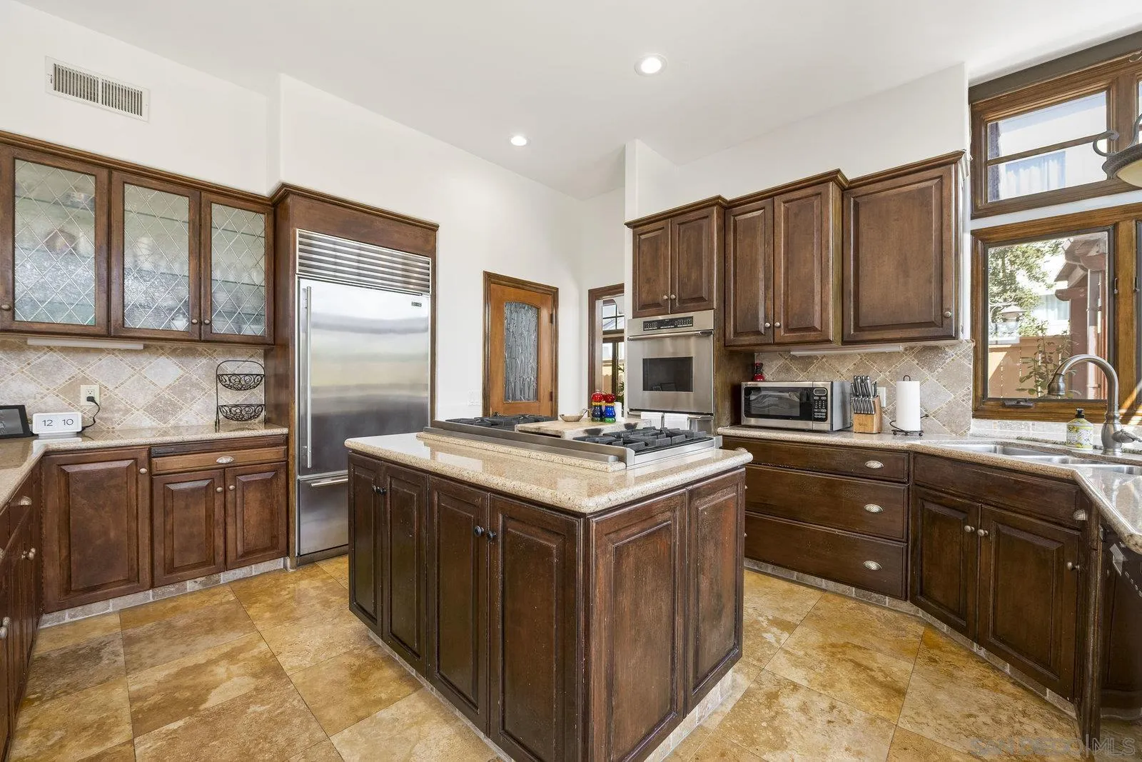 16019 Via Dicha Rancho Santa Fe, CA 92091 - Photo 14 of 47