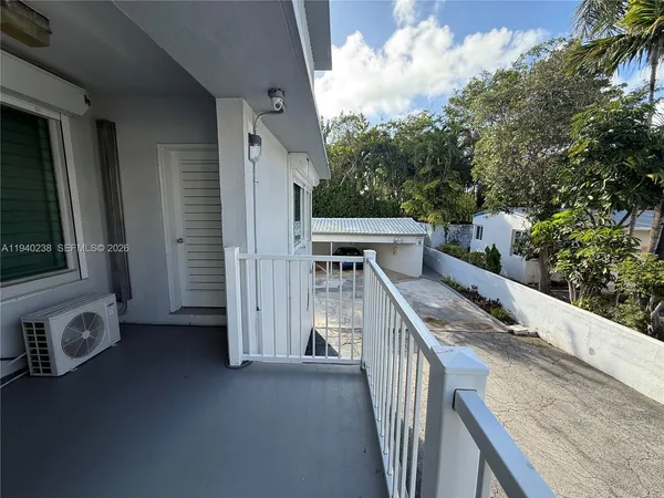 $1,995 | 10178 Collins Avenue, Unit 107, Bal Harbour, FL 33154