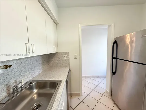 $1,995 | 10178 Collins Avenue, Unit 107, Bal Harbour, FL 33154