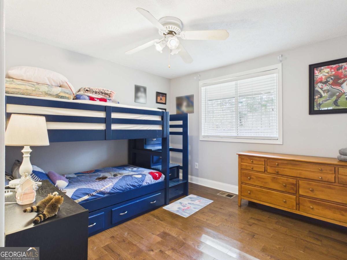 228 Hickory Point Buckhead, GA 30625 - Photo 16 of 34