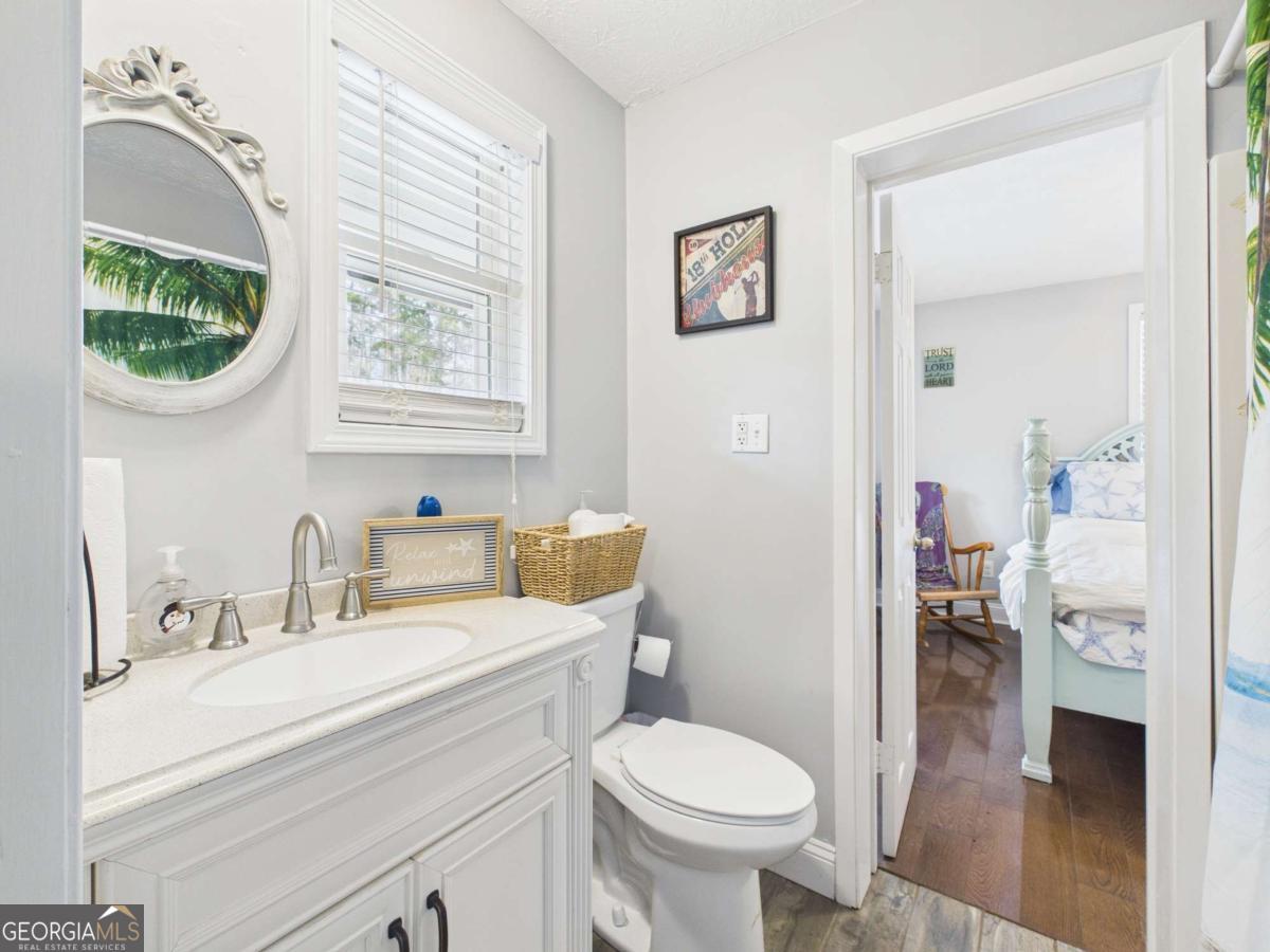 228 Hickory Point Buckhead, GA 30625 - Photo 17 of 34