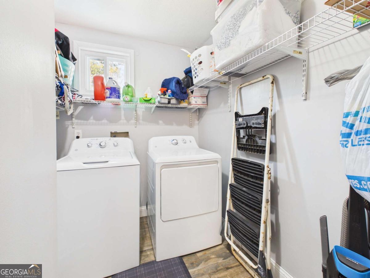 228 Hickory Point Buckhead, GA 30625 - Photo 20 of 34