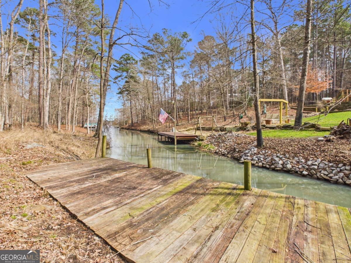 228 Hickory Point Buckhead, GA 30625 - Photo 32 of 34